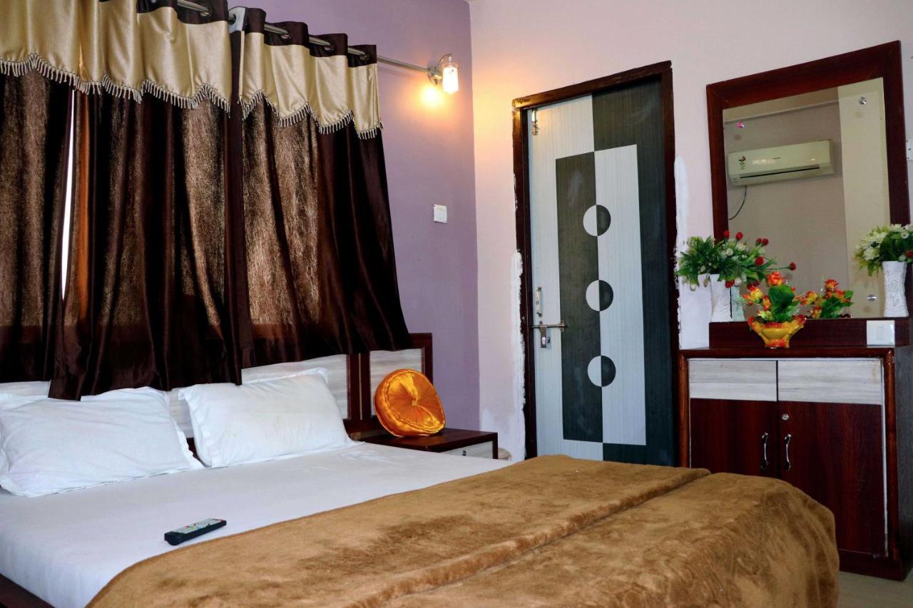 Hotel Raj Palace Maheshwar Eksteriør billede