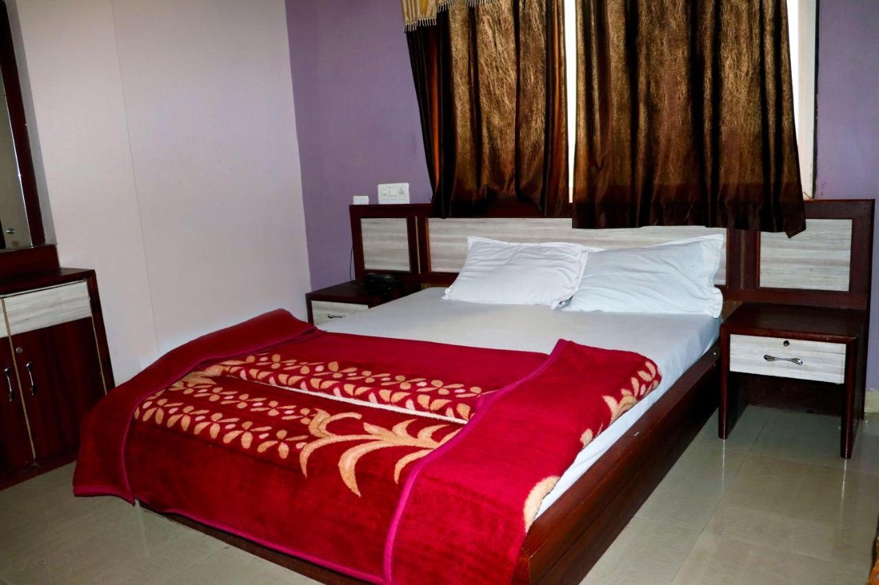 Hotel Raj Palace Maheshwar Eksteriør billede